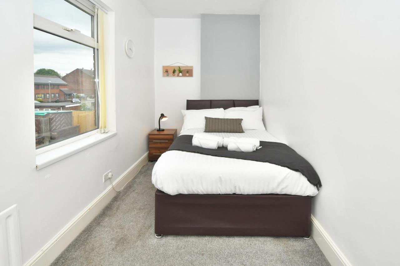 Stoke-on-Trent Boothen House By Yourstays المظهر الخارجي الصورة