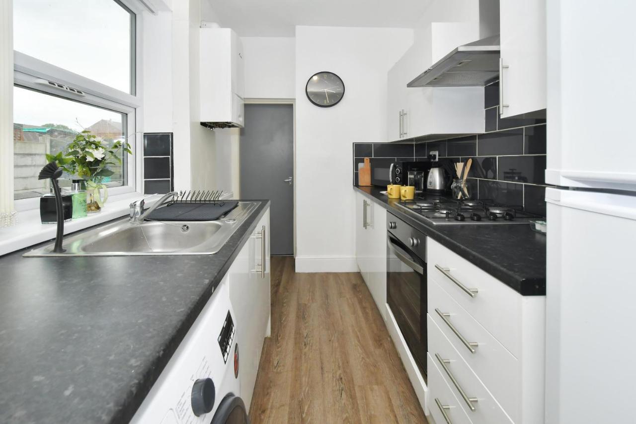 Stoke-on-Trent Boothen House By Yourstays المظهر الخارجي الصورة